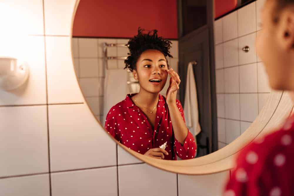 7 Ways to Develop Positive Self Talk and Attract Success Your Way!