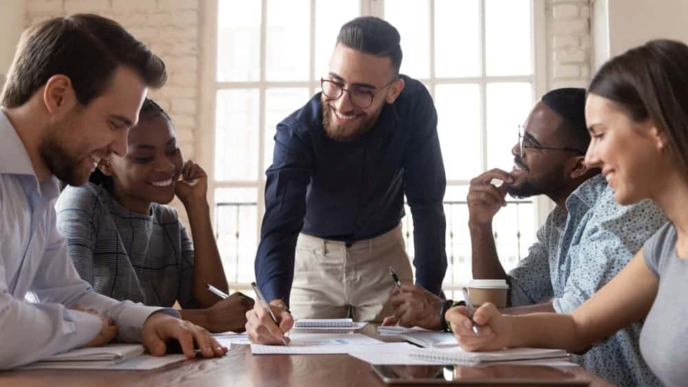 How To Practice Servant Leadership and Transform Your Career