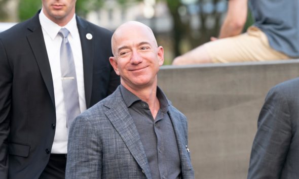 30 Jeff Bezos Quotes on Life, Business, and Perseverance