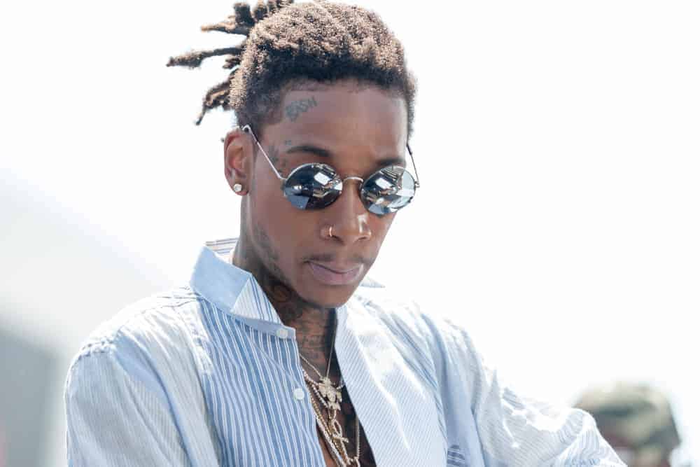 Wiz Khalifa 'It's Only Weed Bro' Mixtape Stream, Cover Art & Tracklist |  HipHopDX