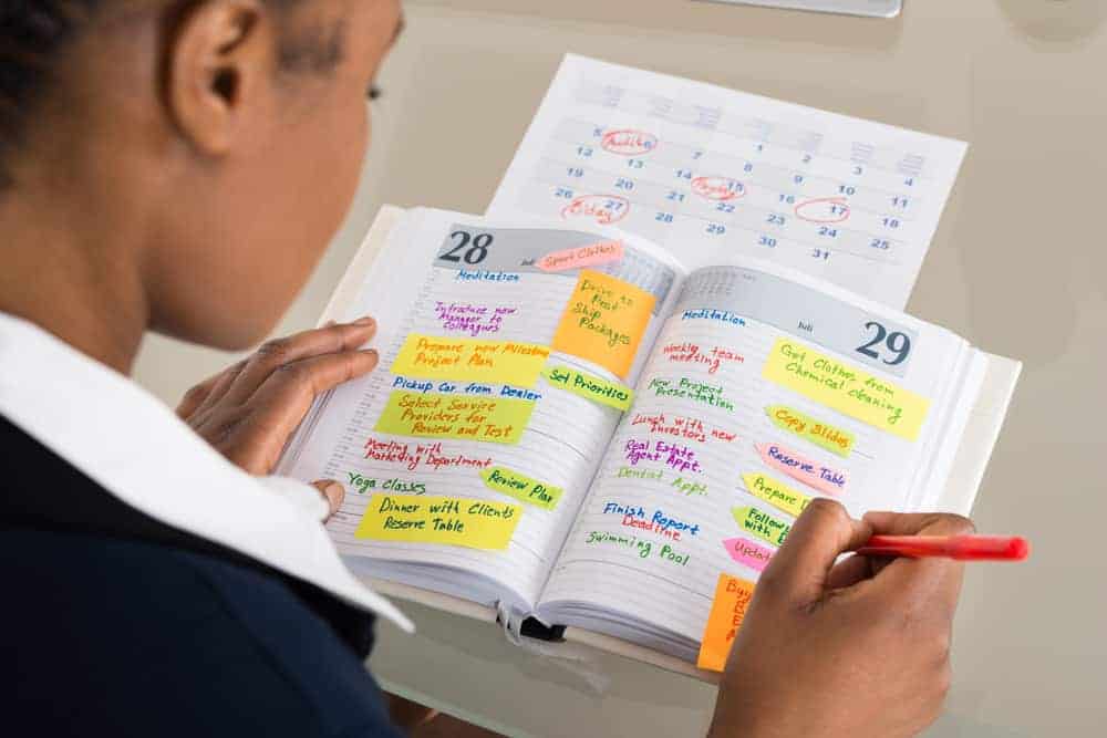 4 Reasons to Use a Daily Planner
