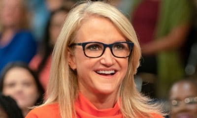 A picture of Mel Robbins