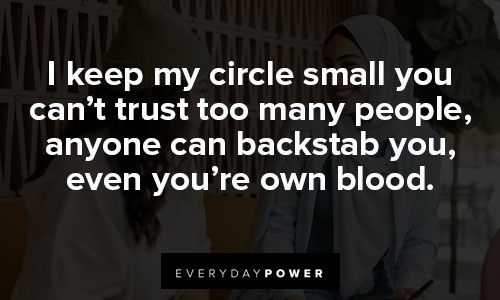 small circle quotes about trusting too many people